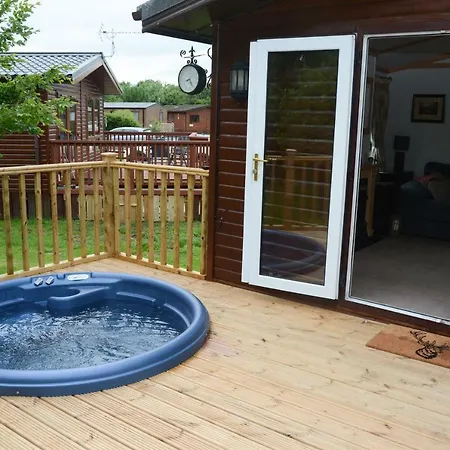 Lodge Owl Grange Lodges *